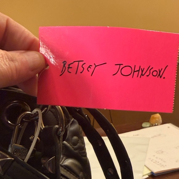 Betsy Johnson Faux Leather Skull Embossed Studded Purse Martini Charm NWT - Picture 3 of 13